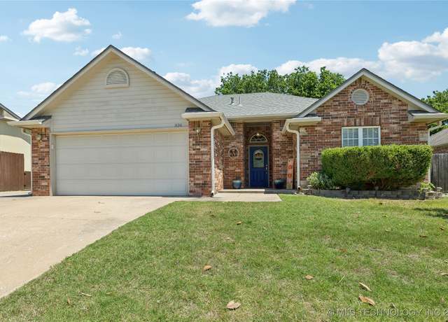 Property at 14341 S Poplar Pl, Glenpool, OK 74033, 3 beds, 2 baths