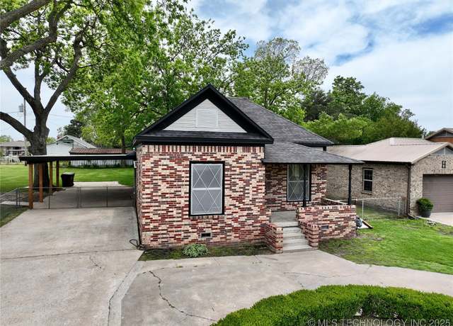 Property at 216 Belt Ave, Eufaula, OK 74432, 3 beds, 2 baths