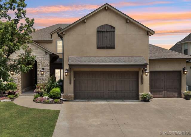 Property at 9545 E 108th St S, Bixby, OK 74133, 5 beds, 4.5 baths
