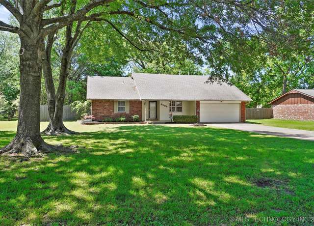 Property at 8508 E 123rd St S, Bixby, OK 74008, 3 beds, 2 baths