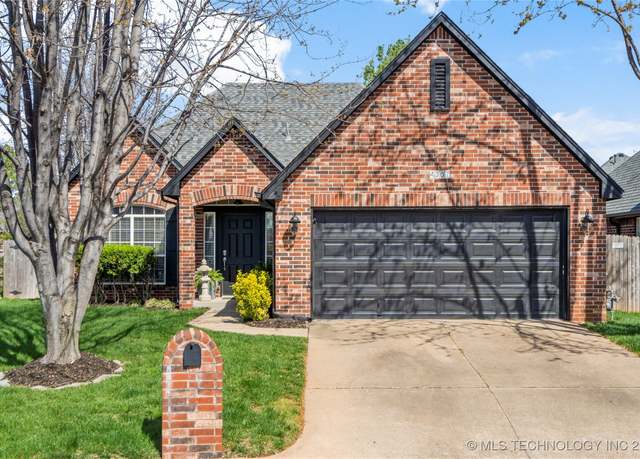 Property at 4307 S Willow Ave, Broken Arrow, OK 74011, 3 beds, 2 baths