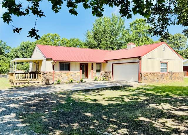 Property at 237 Hamilton, Eufaula, OK 74432, 3 beds, 2 baths