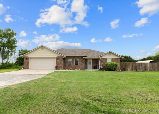Property at 15450 County Road 3537, Ada, OK 74820, 3 beds, 2 baths