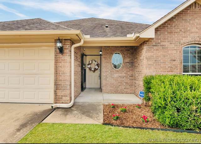 Property at 3301 E Fairmont St, Broken Arrow, OK 74014, 3 beds, 2 baths