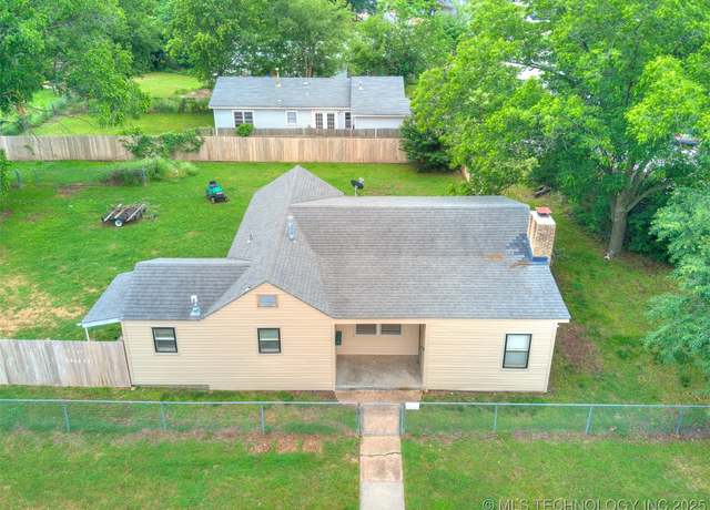 Property at 403 S 67th EastAvenue, Tulsa, OK 74112, 3 beds, 1 bath