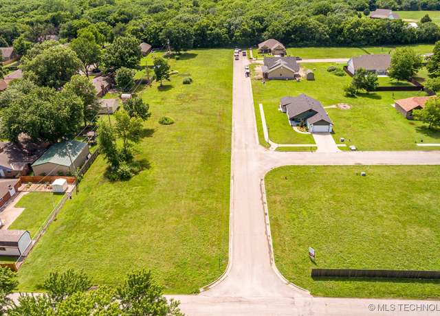 Property at 410 W 7th St, Dewey, OK 74029