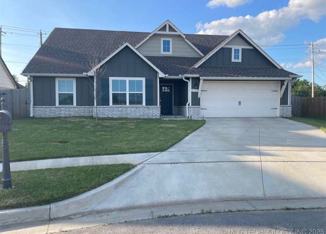 Property at 23313 E 101st Pl S, Broken Arrow, OK 74014, 3 beds, 2 baths