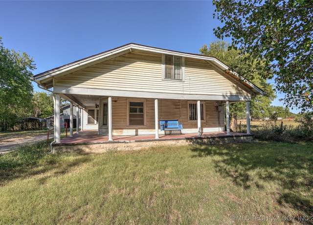 Property at 1824 N Morton Ave, Okmulgee, OK 74447, 3 beds, 2 baths