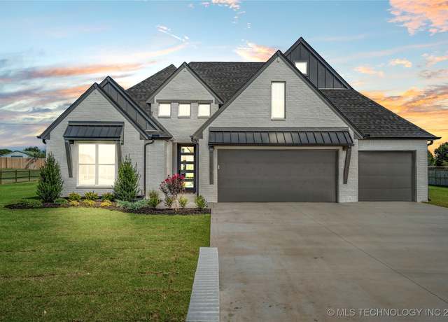 Property at 16615 S 4th EastAvenue, Glenpool, OK 74033, 3 beds, 2.5 baths