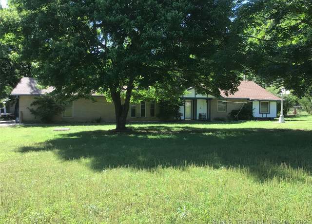 Property at 1201 N Kiowa St, Chouteau, OK 74337, 3 beds, 2 baths