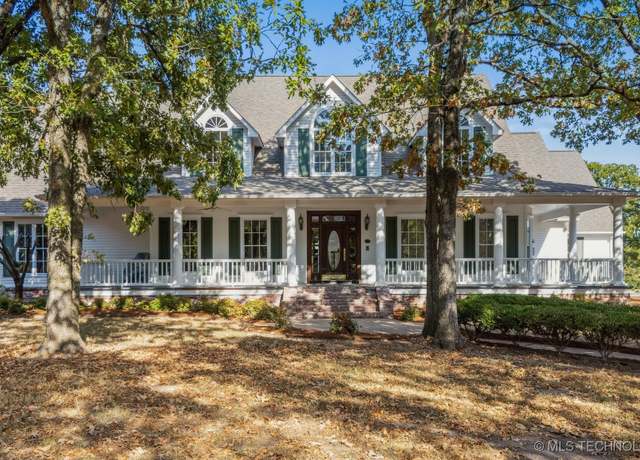 Property at 10532 E Blue Jay Ln, Claremore, OK 74017, 5 beds, 5 baths