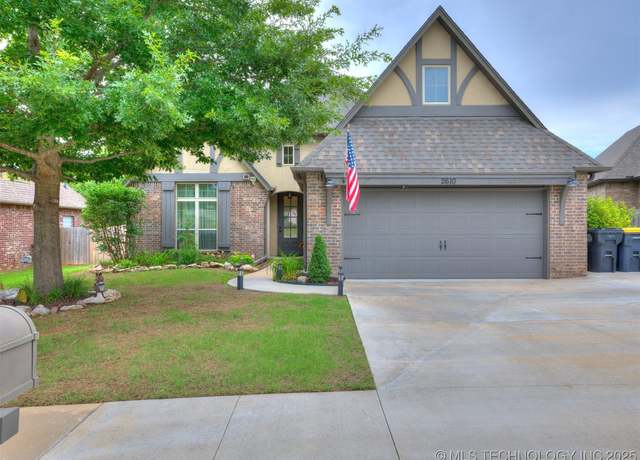Property at 2610 E 139th St S, Bixby, OK 74008, 4 beds, 3.5 baths