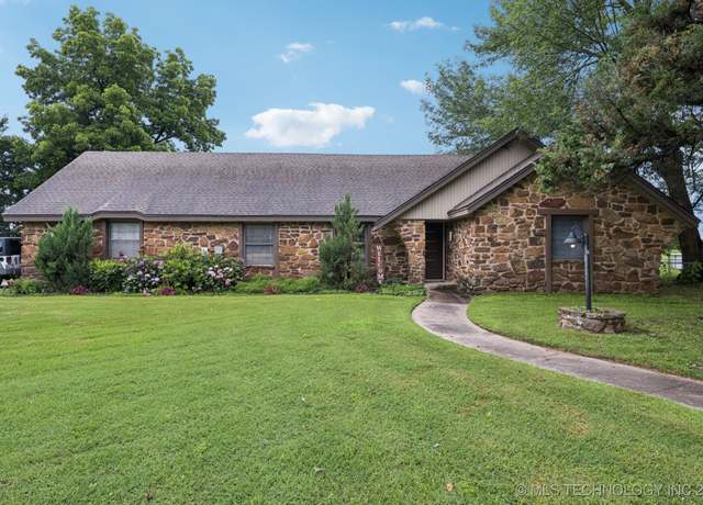 Property at 12350 E 138th St S, Broken Arrow, OK 74011, 3 beds, 2.5 baths