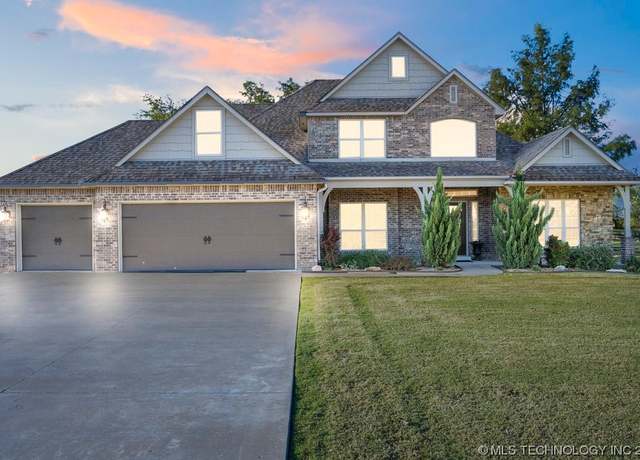 Property at 13202 W 60th St S, Sand Springs, OK 74063, 4 beds, 3 baths
