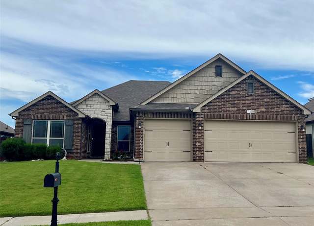 Property at 7308 E Louisville St, Broken Arrow, OK 74014, 4 beds, 2.5 baths