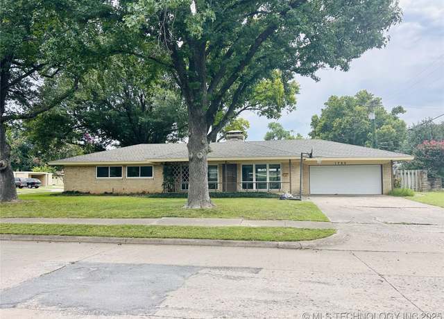 Property at 1790 E 60th St, Tulsa, OK 74105, 3 beds, 2 baths