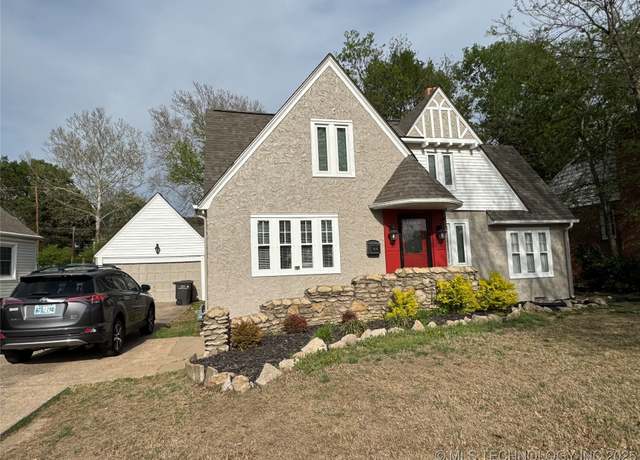 Property at 1400 Hillcrest, Bartlesville, OK 74003, 4 beds, 2.5 baths