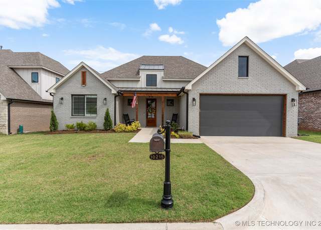 Property at 10215 E 121st Pl S, Bixby, OK 74008, 3 beds, 2 baths