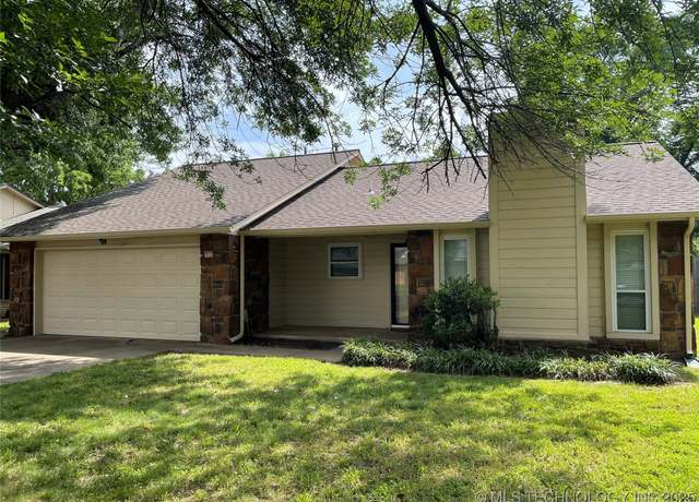 Property at 7620 S Saint Louis Ave, Tulsa, OK 74136, 3 beds, 2 baths