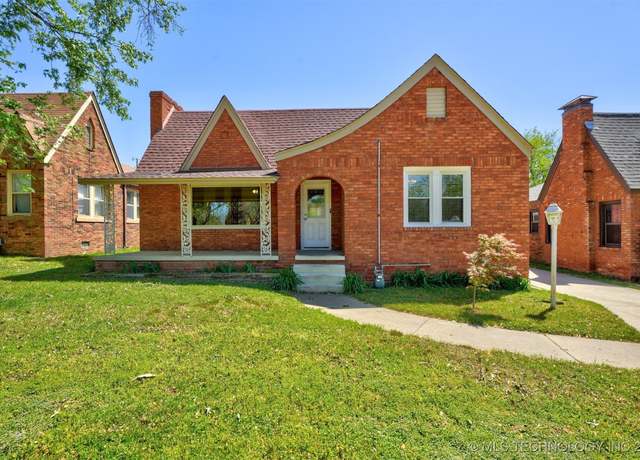 Property at 1607 S Columbia Pl, Tulsa, OK 74104, 2 beds, 1 bath