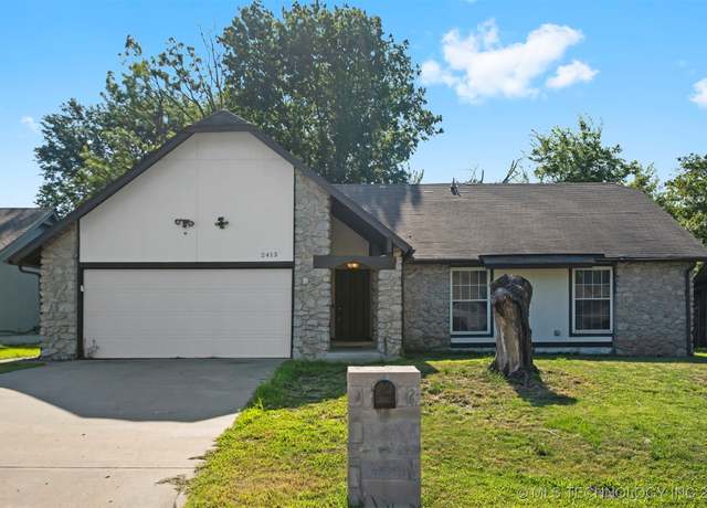 Property at 2413 S 140th EastAvenue, Tulsa, OK 74134, 4 beds, 2 baths