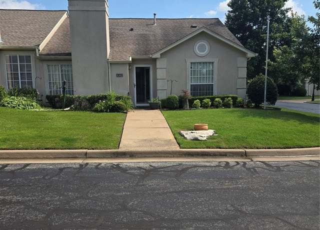 Property at 8302 E 84th St, Tulsa, OK 74133, 2 beds, 2 baths