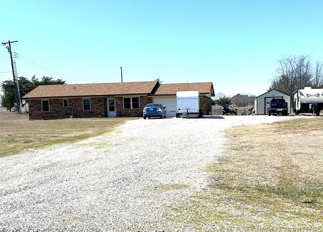 Property at 8877 Brock Rd, Lone Grove, OK 73401, 3 beds, 1.5 baths