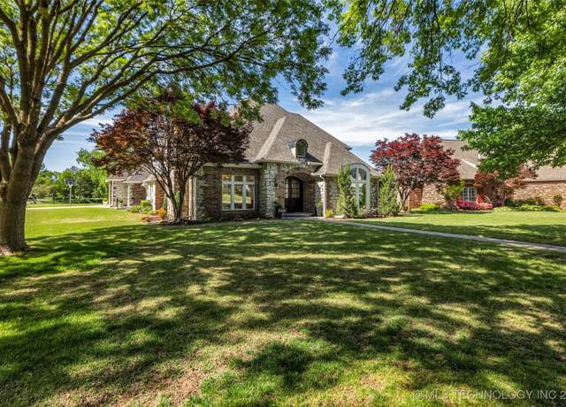 Property at 11938 S Canton Ave, Tulsa, OK 74137, 4 beds, 3.5 baths