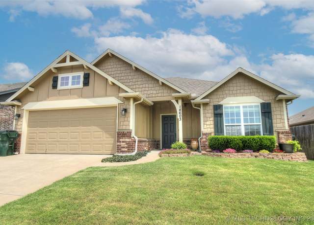 Property at 14603 E 114th St, Owasso, OK 74055, 4 beds, 2.5 baths