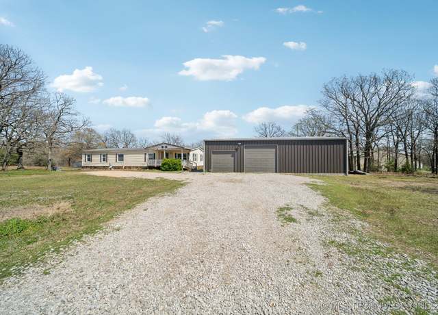 Property at 688 N Pawnee Rd, Sand Springs, OK 74063, 3 beds, 2 baths