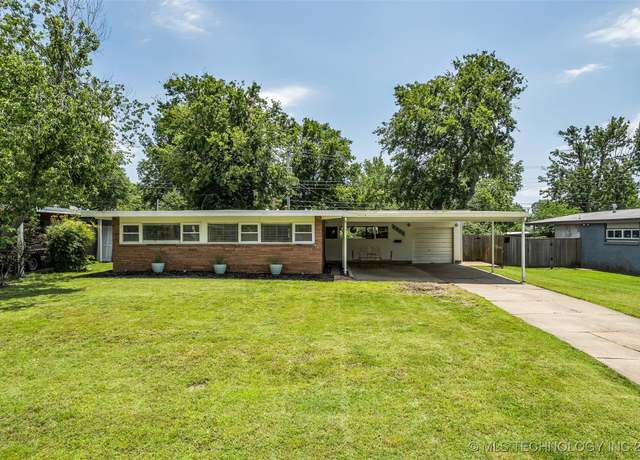 Property at 4958 E 27th St, Tulsa, OK 74114, 3 beds, 2 baths