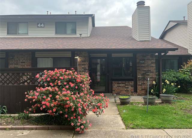 Property at 11021 E 13th St Unit 44-3C, Tulsa, OK 74128, 3 beds, 2 baths