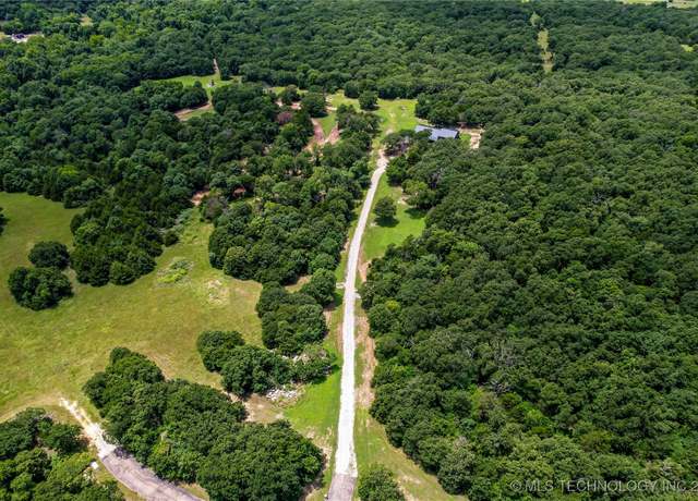 Property at 348550 E Parkside Dr, Pawnee, OK 74058, 4 beds, 2 baths
