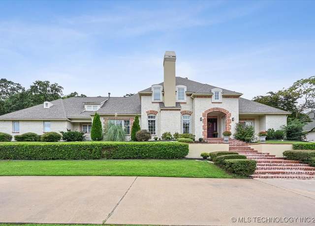 Property at 10122 S 72nd EastAvenue, Tulsa, OK 74133, 4 beds, 4.5 baths