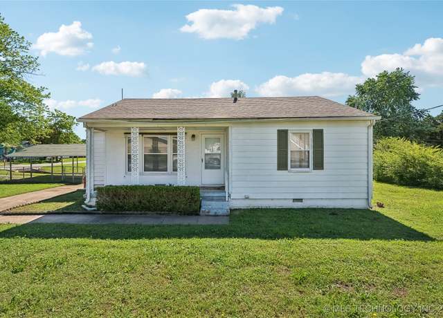 Property at 315 N Main St, Owasso, OK 74055, 2 beds, 1 bath