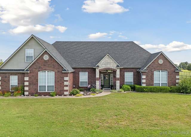 Property at 2330 E Cimarron Ct, Oologah, OK 74053, 4 beds, 4 baths