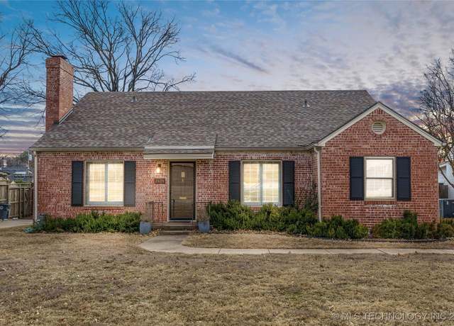 Property at 2428 E 25th Pl, Tulsa, OK 74114, 3 beds, 2.5 baths