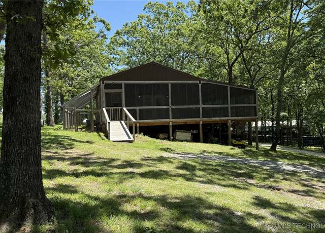 Property at 462529 Oakball Dr, Watts, OK 74964, 2 beds, 2 baths