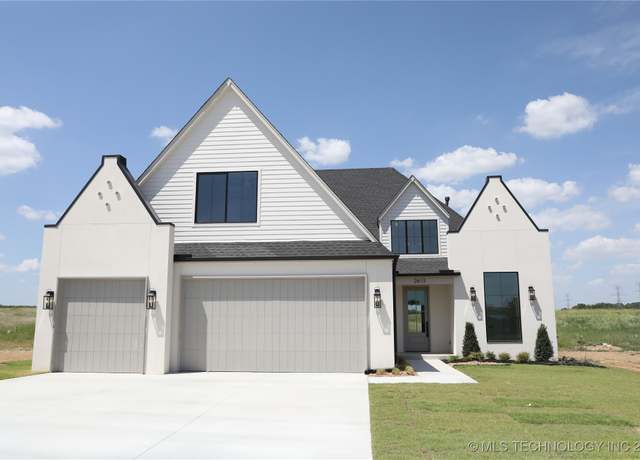 Property at 2613 E 134th Cir, Bixby, OK 74008, 4 beds, 3 baths