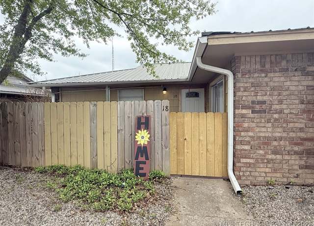 Property at 101 Doris Dr #18, Sallisaw, OK 74955, 1 bed, 1 bath