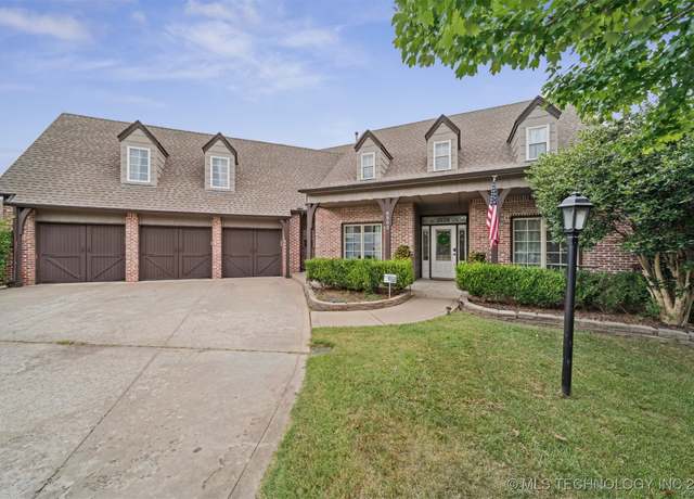 Property at 8303 S 69th EastAvenue, Tulsa, OK 74133, 5 beds, 3.5 baths