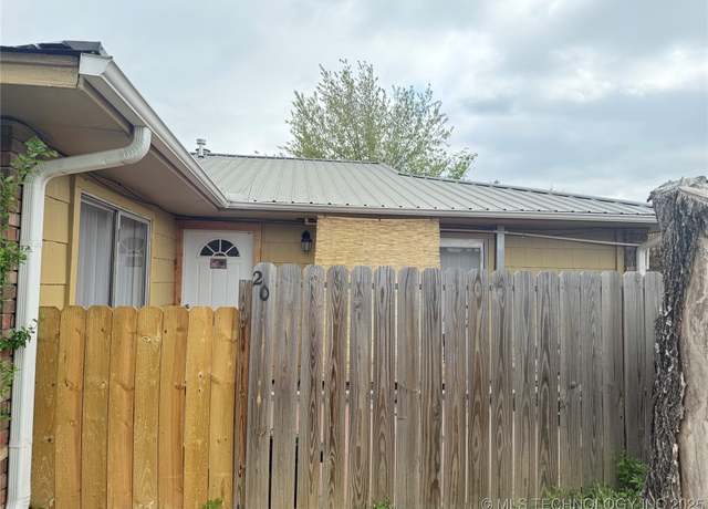 Property at 101 Doris Dr #20, Sallisaw, OK 74955, 1 bed, 1 bath