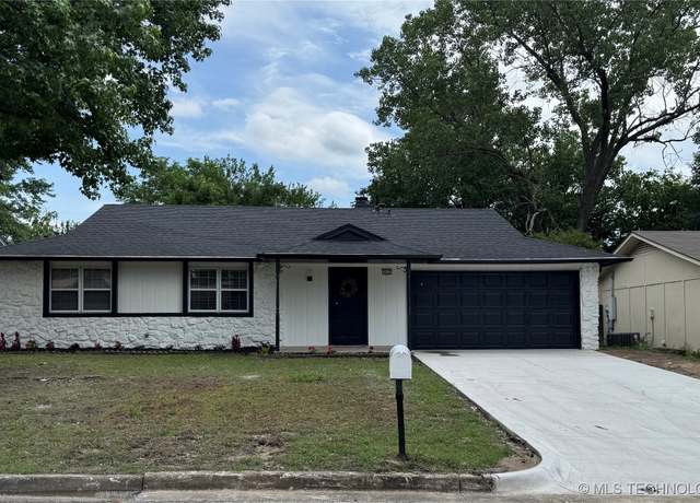 Property at 913 W Washington Pl, Broken Arrow, OK 74012, 3 beds, 2 baths