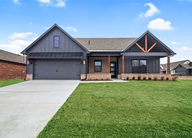 Property at 6525 S Butternut Ave, Broken Arrow, OK 74011, 3 beds, 2.5 baths