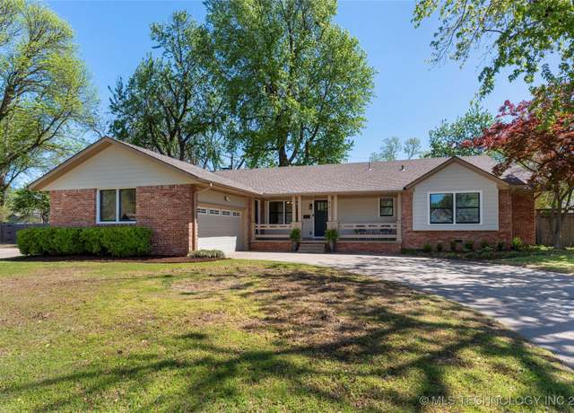Property at 4625 S Florence Pl, Tulsa, OK 74105, 3 beds, 2.5 baths