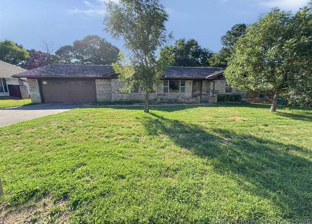 Property at 2705 N Brookside Cir, Mcalester, OK 74501, 3 beds, 2 baths