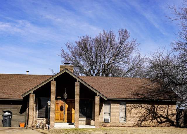 Property at 8905 E 49th St, Tulsa, OK 74145, 3 beds, 2 baths