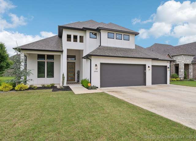 Property at 6909 S Willow Ave, Broken Arrow, OK 74011, 4 beds, 3.5 baths