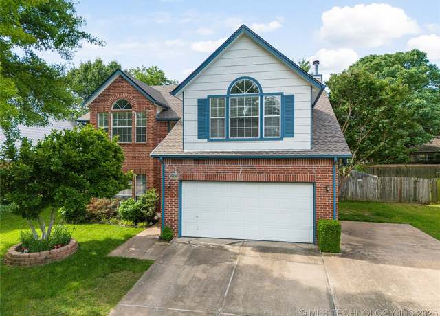 Property at 11130 E 75th Pl, Tulsa, OK, 4 beds, 2.5 baths
