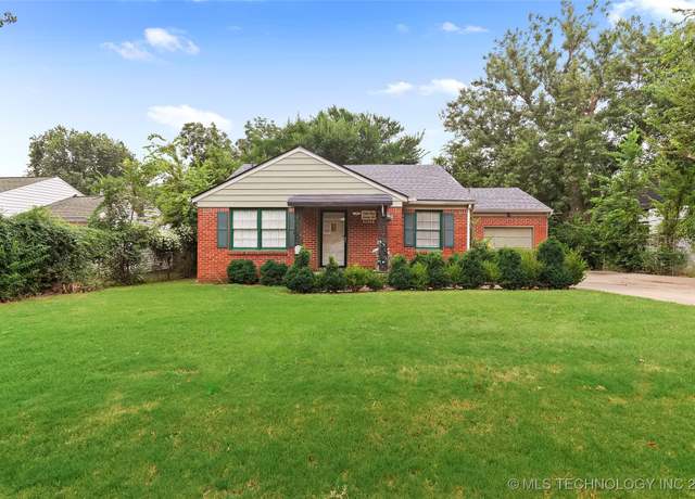 Property at 5922 E 4th Ter, Tulsa, OK 74112, 3 beds, 2 baths